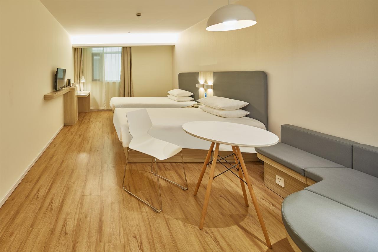 Hanting Hotel Shanghai Chunsha Jinhui Plaza Bagian luar foto