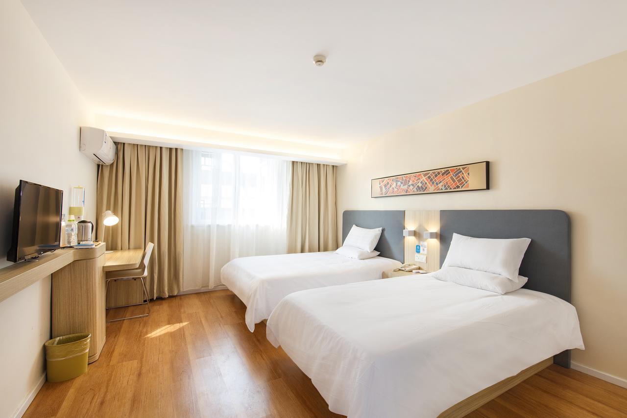 Hanting Hotel Shanghai Chunsha Jinhui Plaza Bagian luar foto