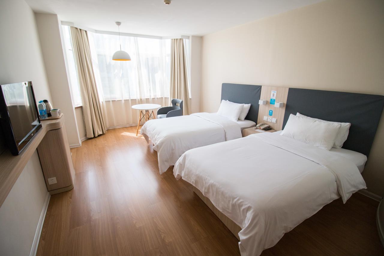 Hanting Hotel Shanghai Chunsha Jinhui Plaza Bagian luar foto