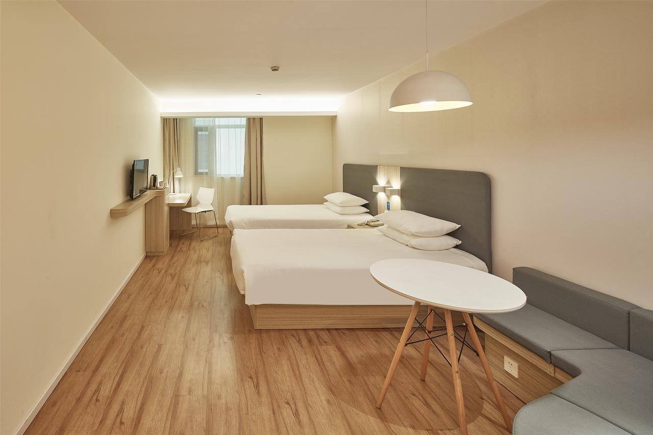 Hanting Hotel Shanghai Chunsha Jinhui Plaza Bagian luar foto