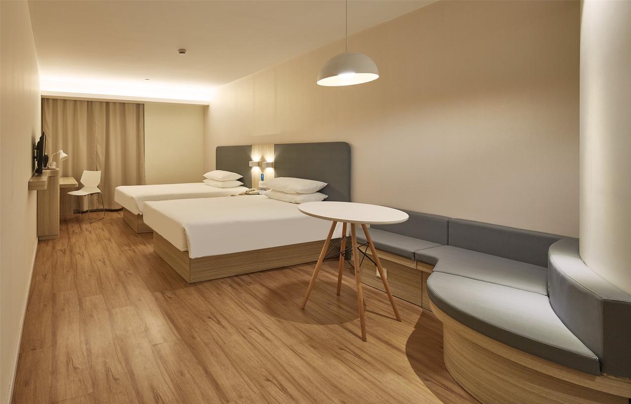 Hanting Hotel Shanghai Chunsha Jinhui Plaza Bagian luar foto
