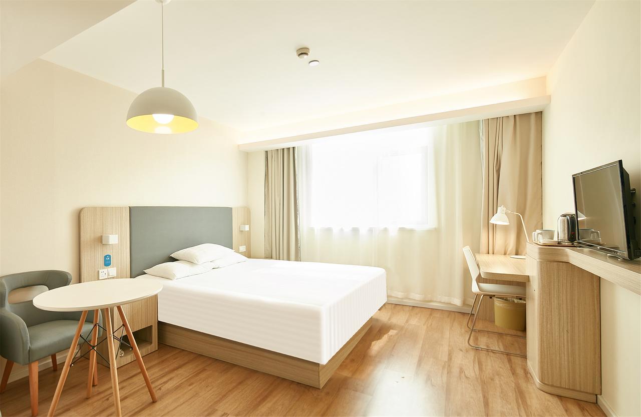 Hanting Hotel Shanghai Chunsha Jinhui Plaza Bagian luar foto