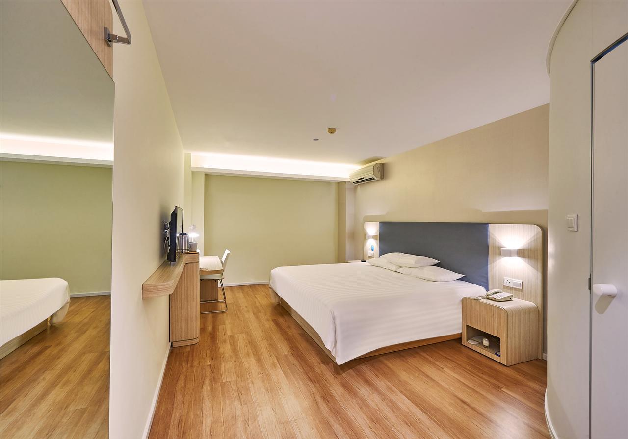 Hanting Hotel Shanghai Chunsha Jinhui Plaza Bagian luar foto