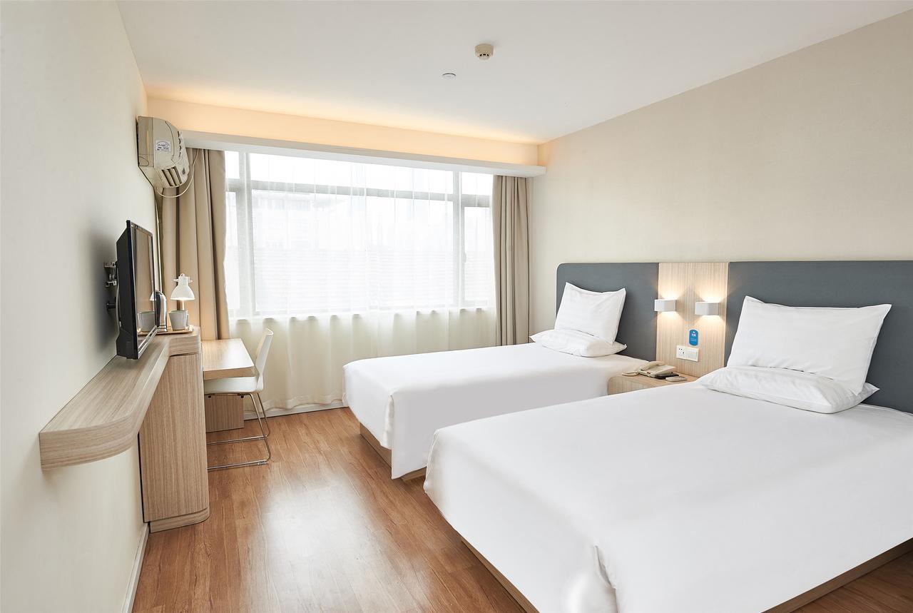 Hanting Hotel Shanghai Chunsha Jinhui Plaza Bagian luar foto