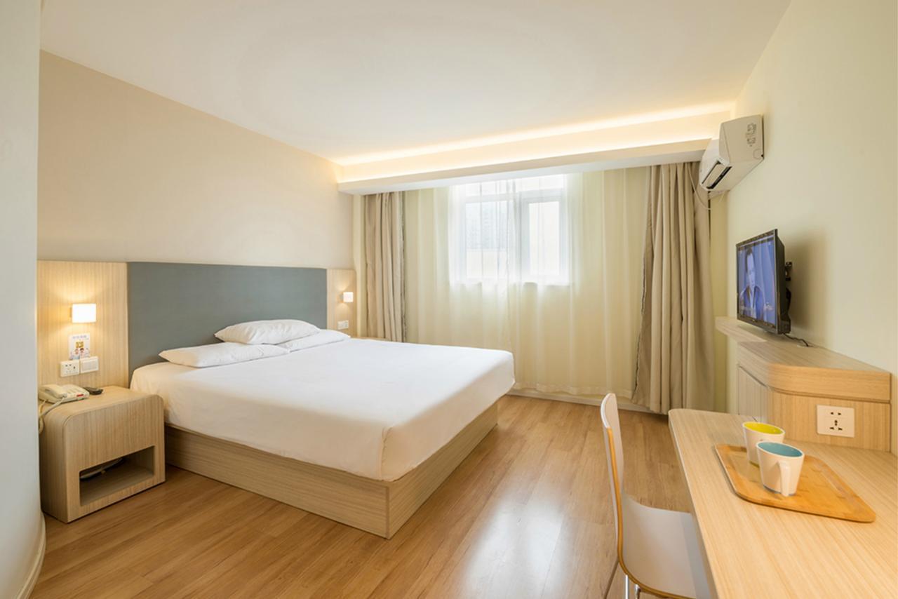 Hanting Hotel Shanghai Chunsha Jinhui Plaza Bagian luar foto